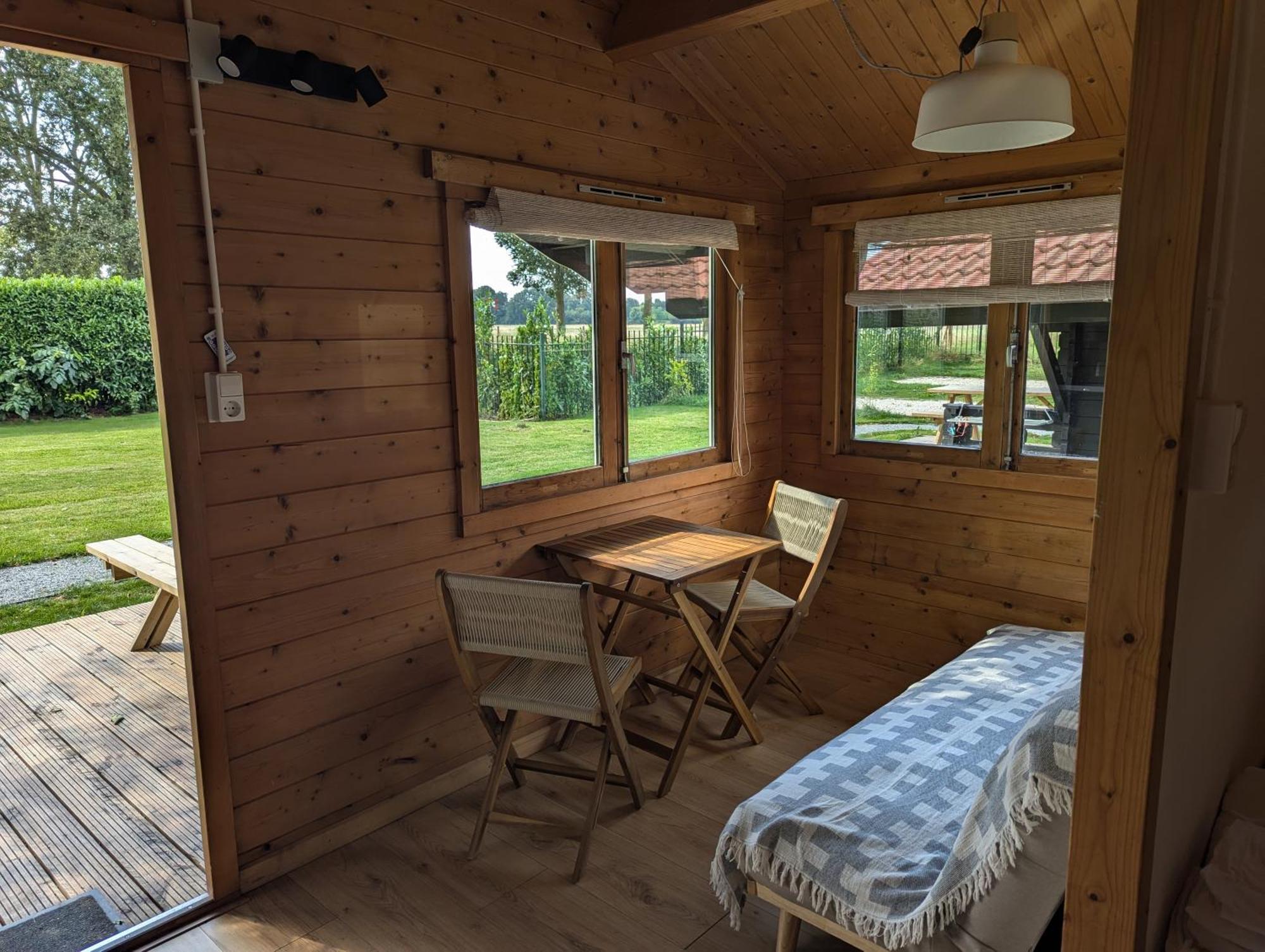 The Bee - Trekkershuts & Apartment Opperdoes Экстерьер фото